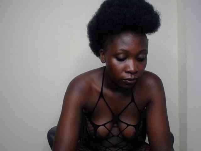 SweetCoochie22 webcam