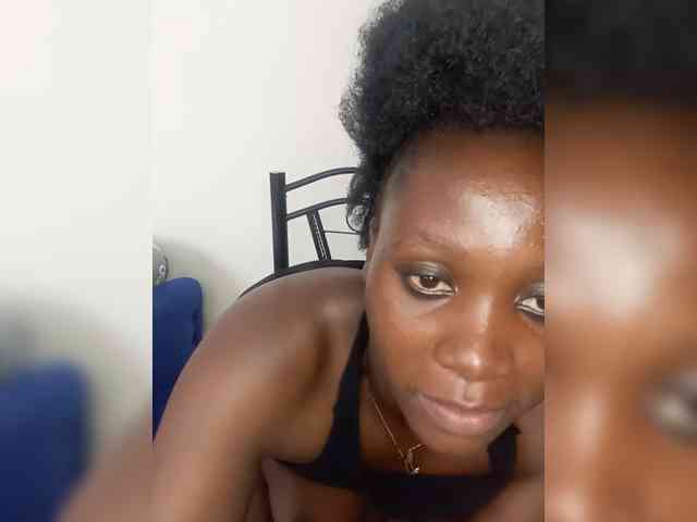 SweetCoochie22 webcam