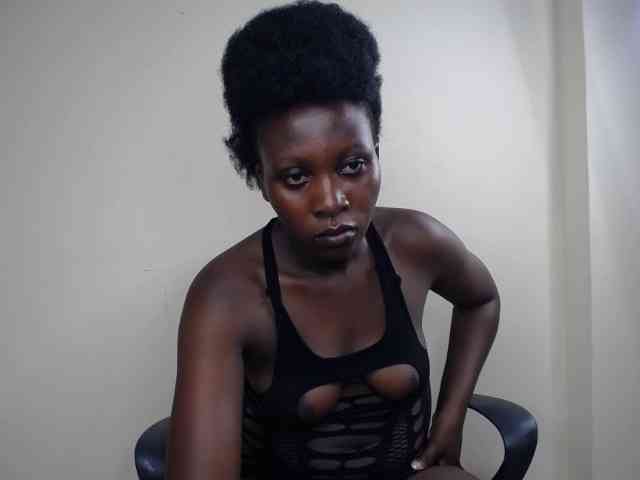 SweetCoochie22 webcam