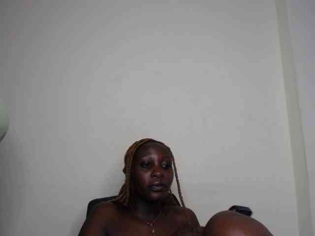 SweetCoochie22 webcam