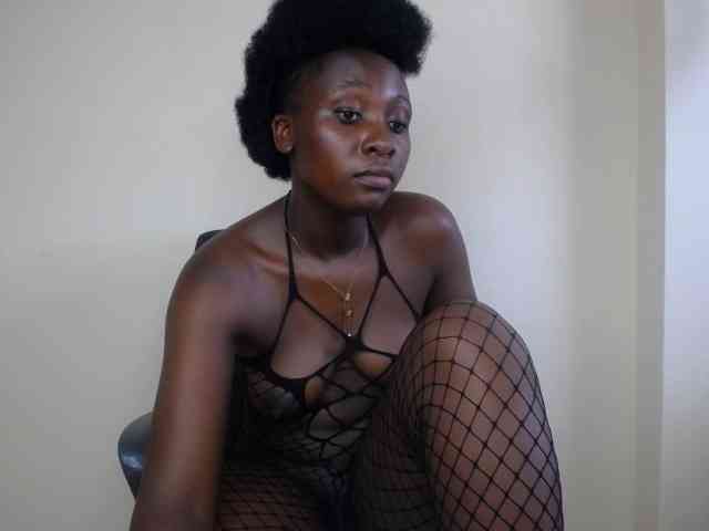 SweetCoochie22 webcam