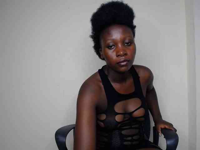 SweetCoochie22 webcam
