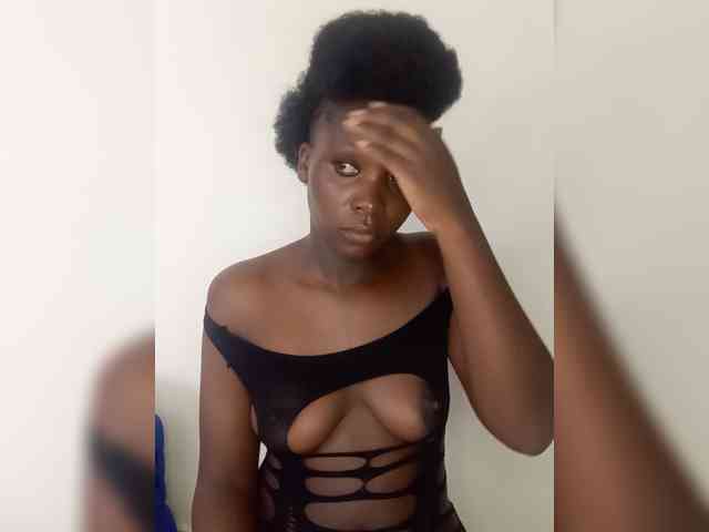 SweetCoochie22 webcam