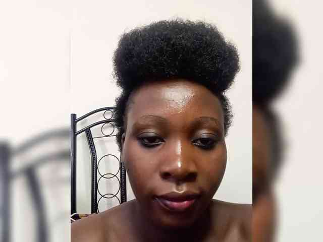 SweetCoochie22 webcam