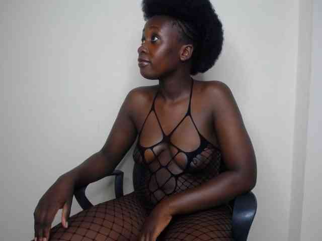 SweetCoochie22 webcam