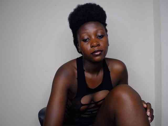 SweetCoochie22 webcam