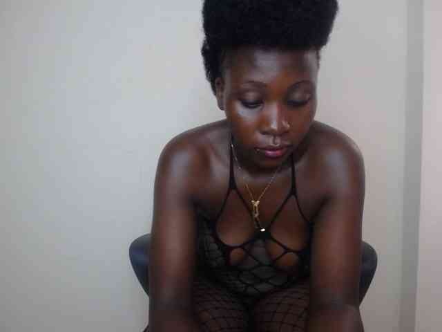SweetCoochie22 webcam