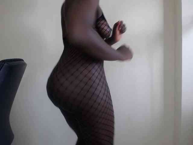 SweetCoochie22 webcam