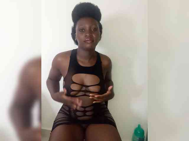 SweetCoochie22 webcam