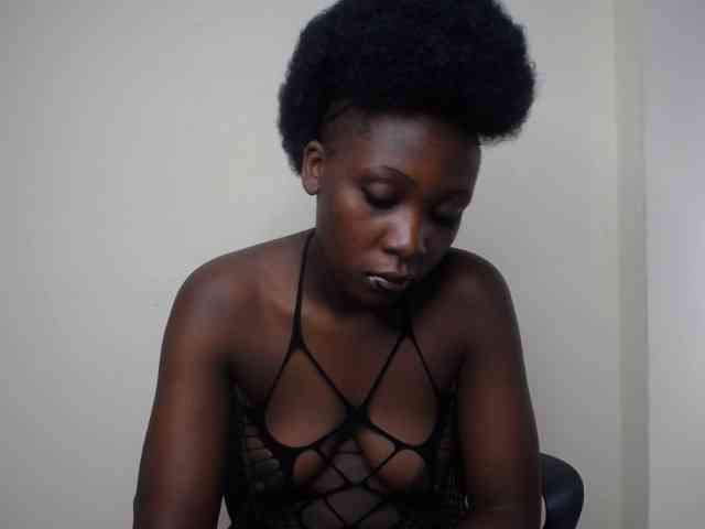 SweetCoochie22 webcam