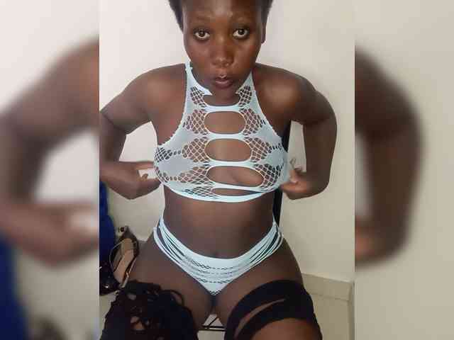 SweetCoochie22 webcam