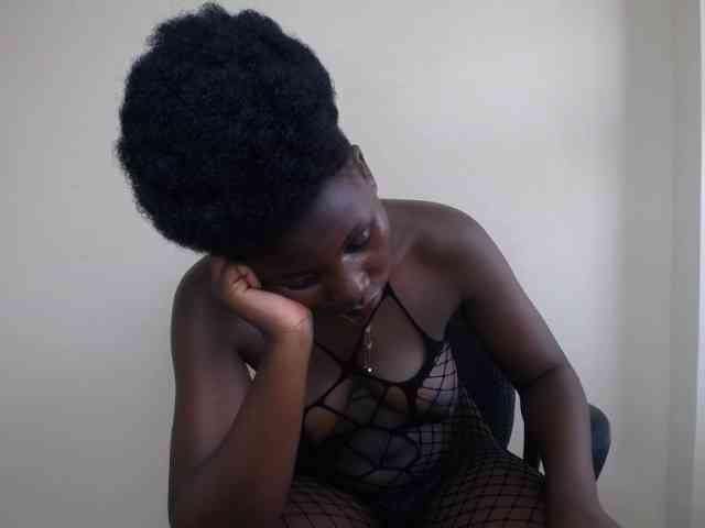 SweetCoochie22 webcam