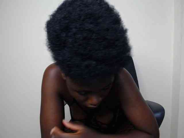 SweetCoochie22 webcam