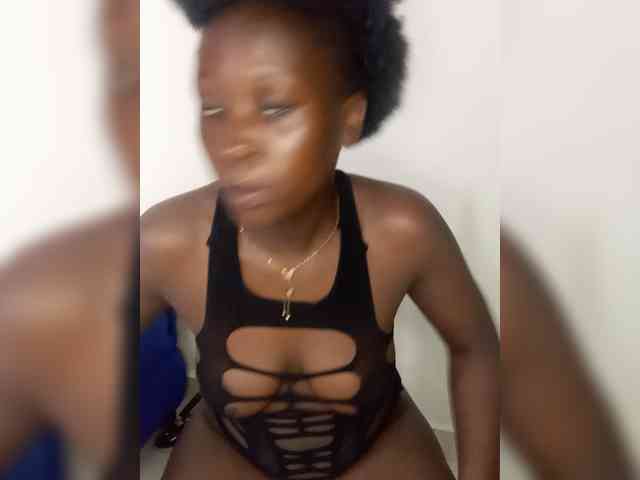 SweetCoochie22 webcam