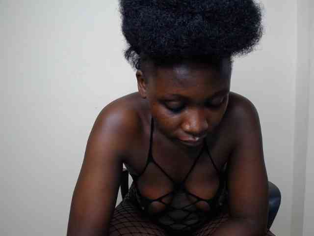 SweetCoochie22 webcam