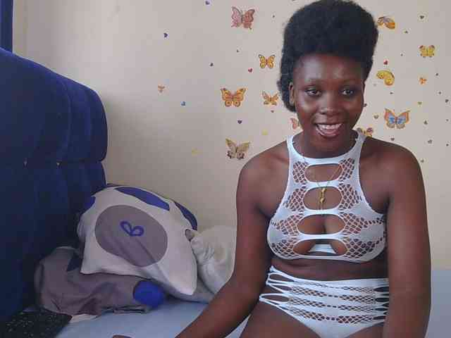 SweetCoochie22 webcam