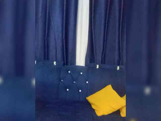 SweetCoochie22 webcam