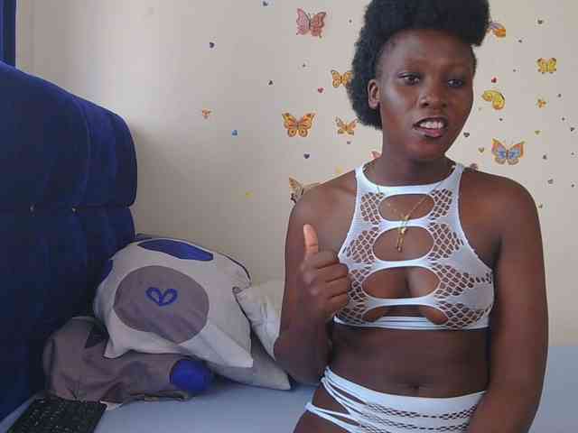 SweetCoochie22 webcam