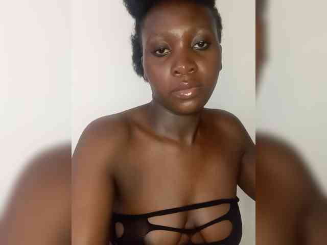SweetCoochie22 webcam