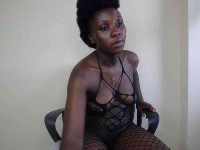 SweetCoochie22 webcam