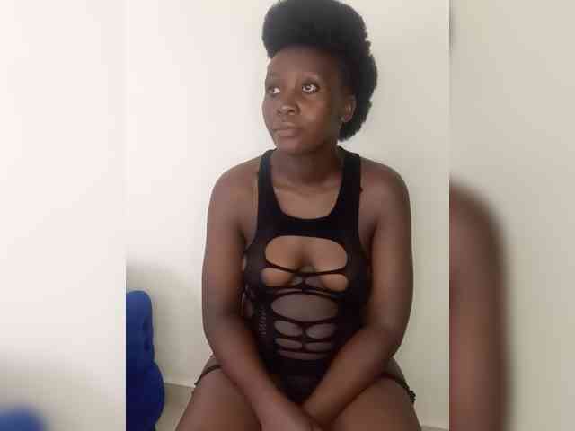 SweetCoochie22 webcam