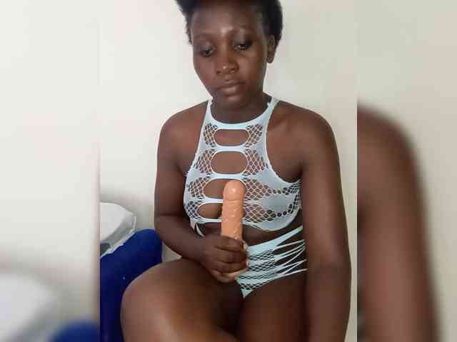SweetCoochie22 webcam