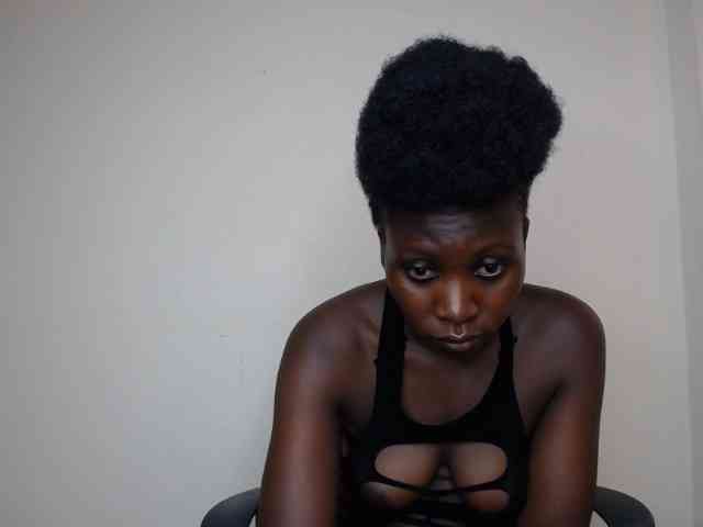 SweetCoochie22 webcam