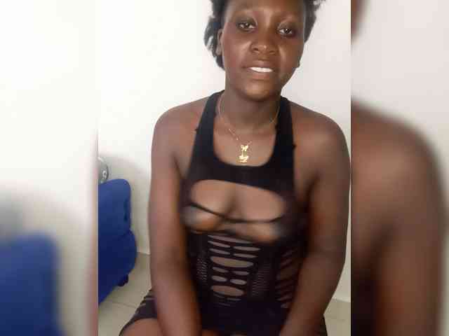 SweetCoochie22 webcam