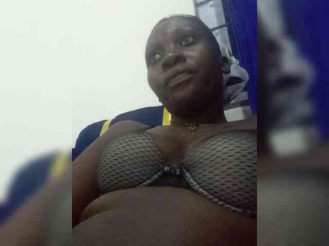 SweetCoochie22 webcam