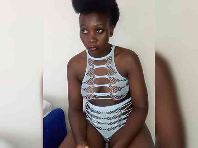 SweetCoochie22 webcam