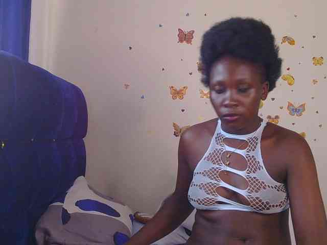 SweetCoochie22 webcam