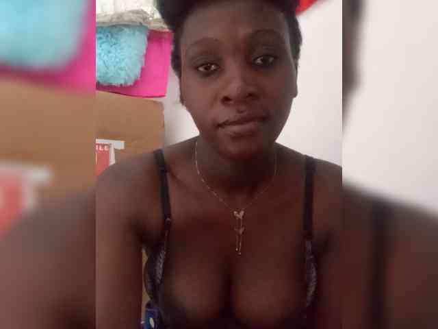 SweetCoochie22 webcam