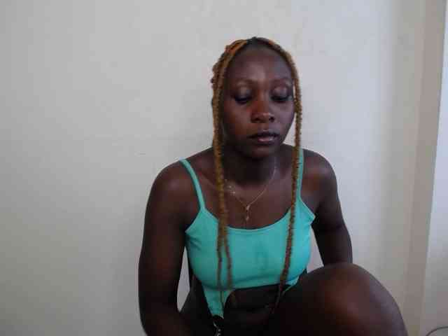 SweetCoochie22 webcam