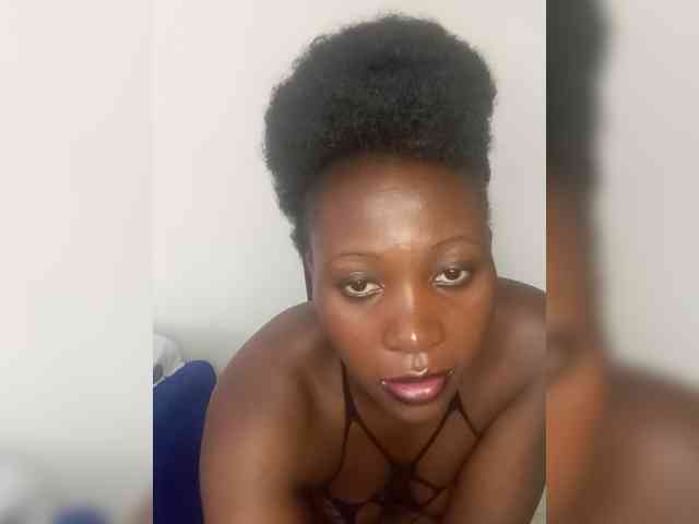 SweetCoochie22 webcam