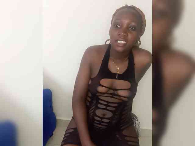 SweetCoochie22 webcam