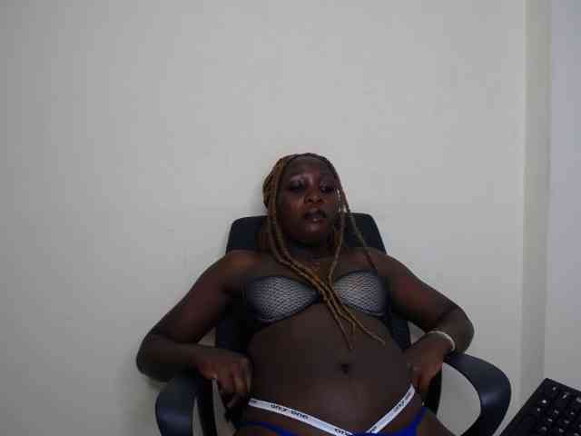 SweetCoochie22 webcam