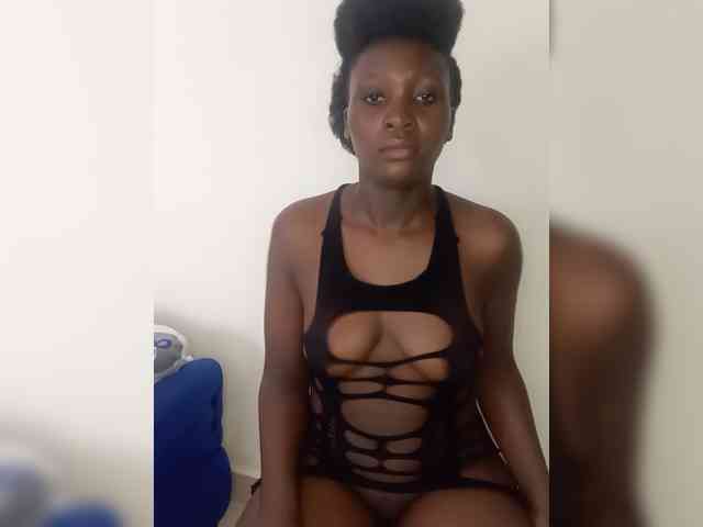 SweetCoochie22 webcam