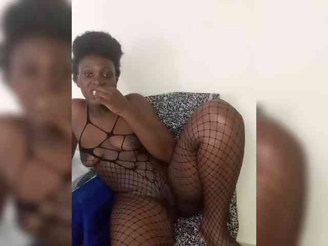 SweetCoochie22 webcam
