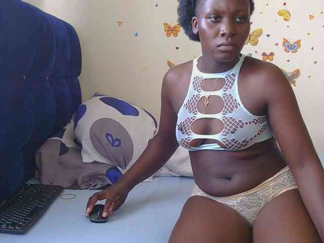 SweetCoochie22 webcam