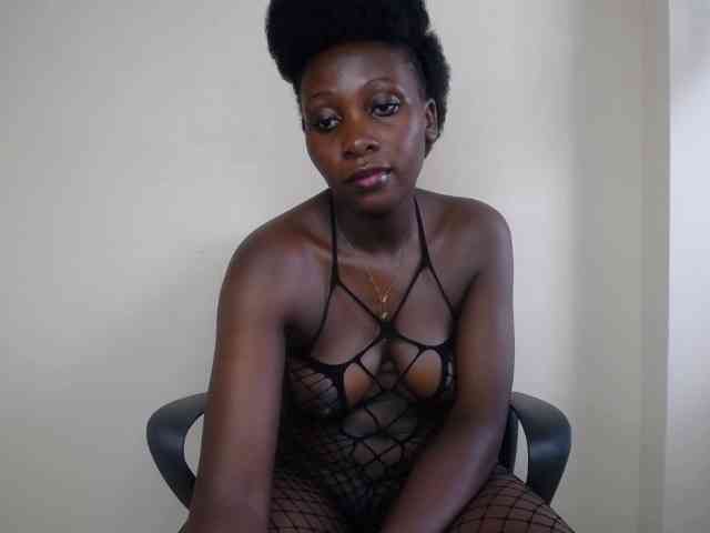 SweetCoochie22 webcam