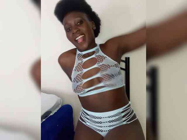 SweetCoochie22 webcam