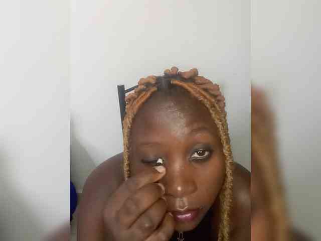 SweetCoochie22