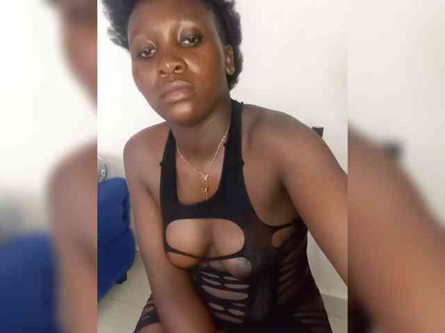 SweetCoochie22 webcam