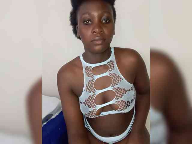 SweetCoochie22 webcam