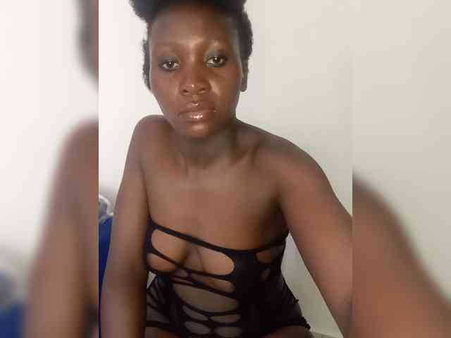 SweetCoochie22 webcam
