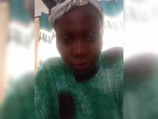 SweetCoochie22 webcam