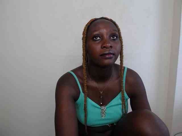 SweetCoochie22 webcam