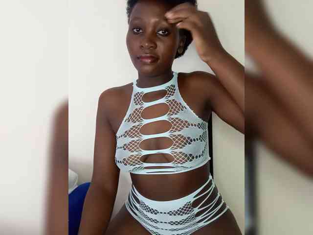 SweetCoochie22 webcam