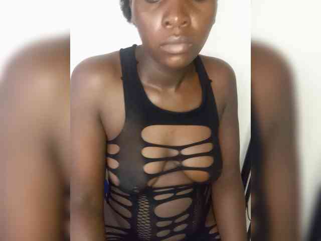 SweetCoochie22 webcam