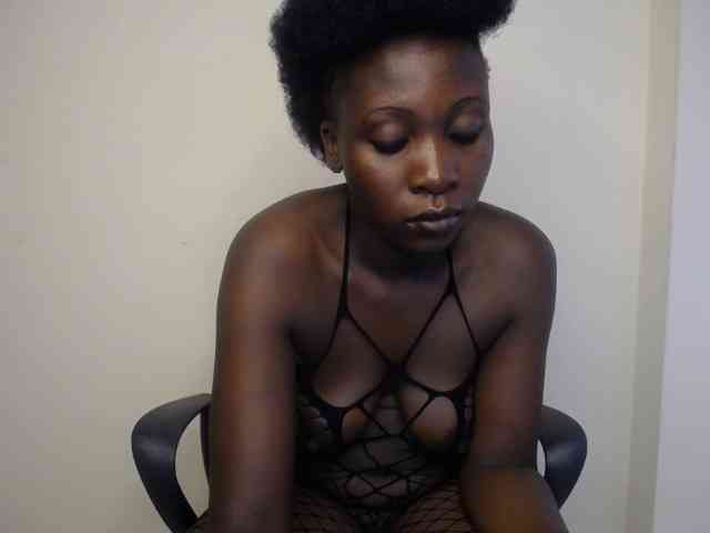 SweetCoochie22 webcam